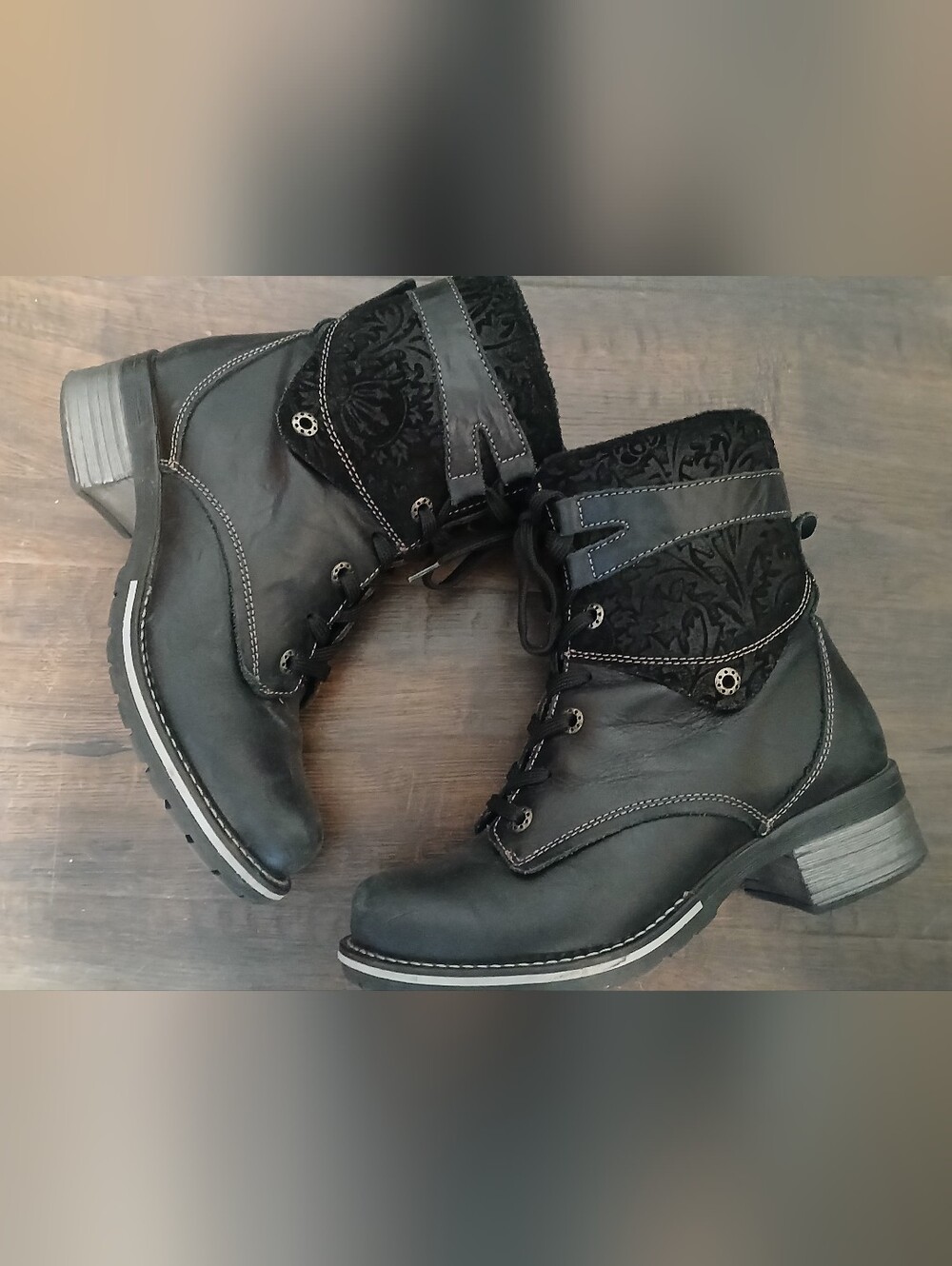 Dromedaris Kara Women's Black Embossed Combat Boots Size 37 (US 6.5/7)